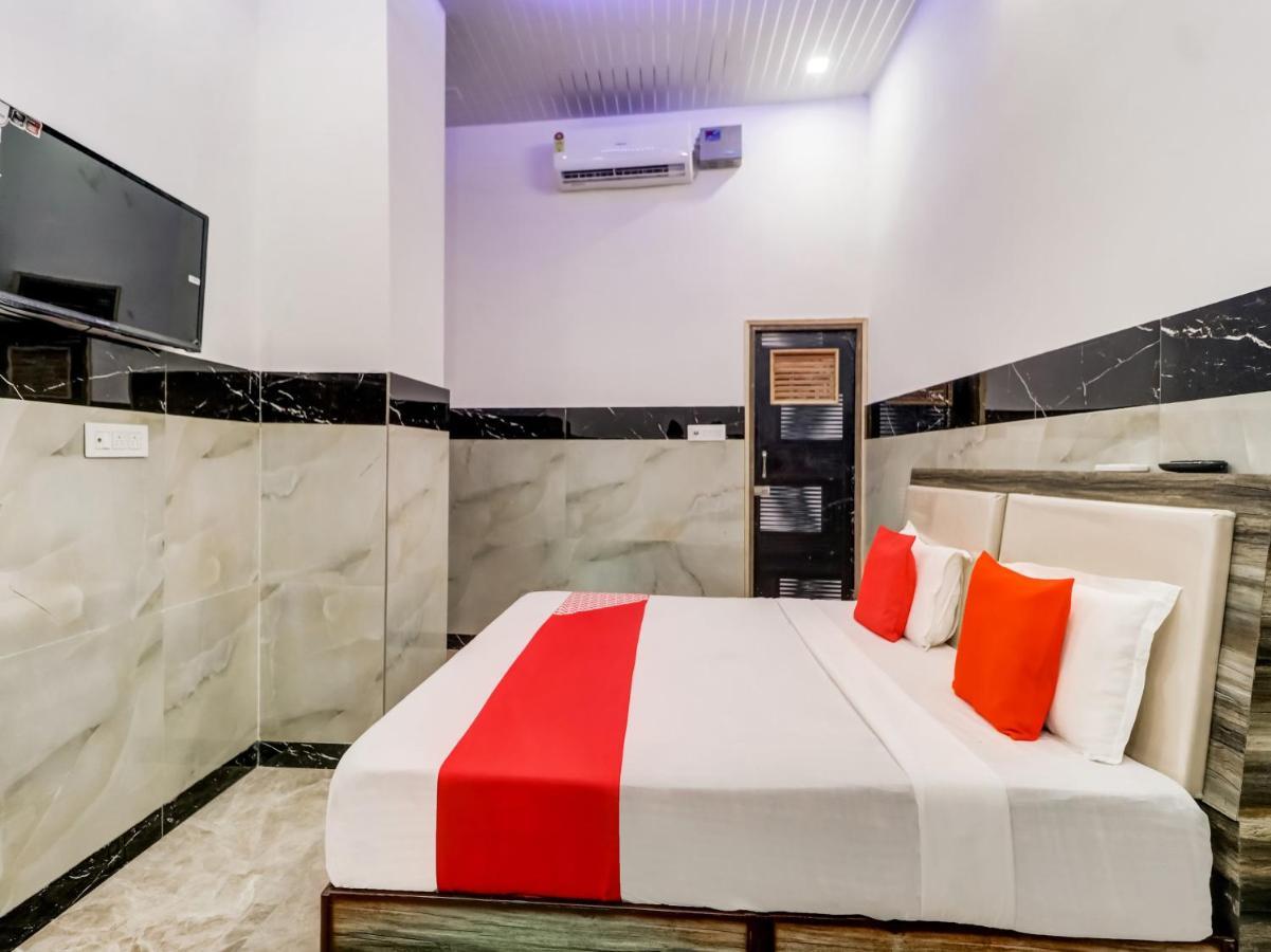 Oyo Flagship 83121 Hotel Rose Vip Сахаранпур Екстериор снимка