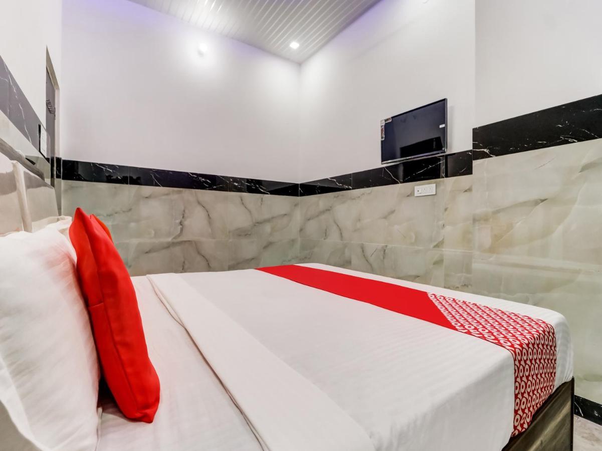 Oyo Flagship 83121 Hotel Rose Vip Сахаранпур Екстериор снимка